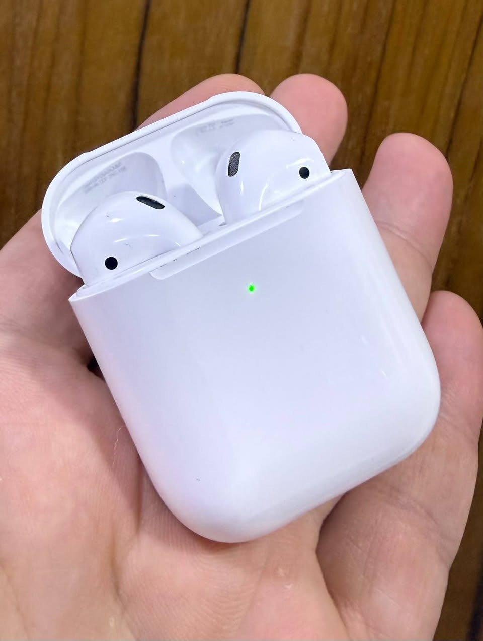شباب اذا تريد باله امريكي ابل  Air pods
عندي جيل اول نظافتها 99/ اصلية امريكيه وبلادية كلشي ما مفتوح بيه ٫ صوت كلش قوي عزل 
مايكات كلش قويه كان تلفون شرط الفحص قبل دفع اذا ما اصلي ارفض طلب 
السعر 20 الف ويا توصيل تفر العراق ماتحصل اصلي بهذه سعر 
للحجز و الاستفسار تواصل واتساب ***********
