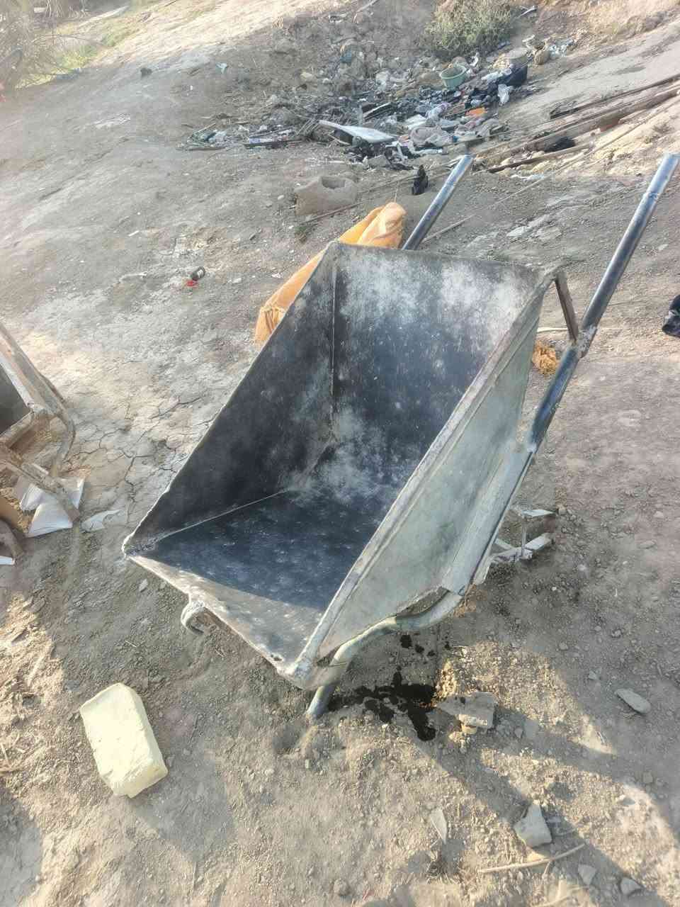عرباين ونج للبيع العدد ٤ سعرهن ٣٥٠ وبيهن مجال بصيط***********
