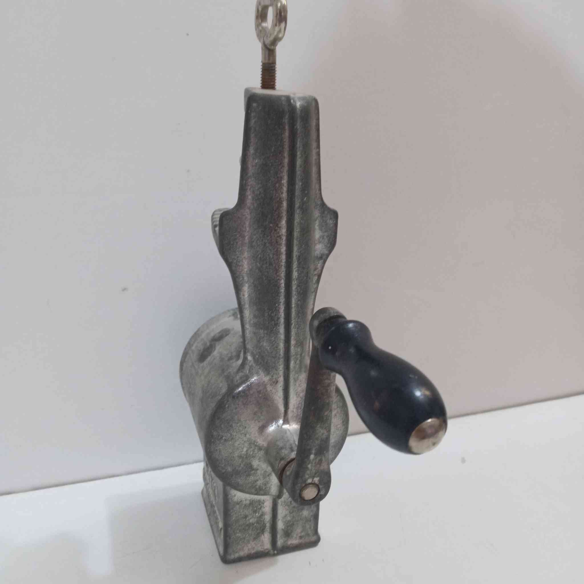 يالله🤲
جديد أيفا2.. #مثرامة انتيكة تتعبك ب أي مكان.. #سل #أستيل ثقيلة 
بالة اوربي🟨

توصيل داخل وخارج واسط وألمحافظات🌙🚗


**إذا كنت صاحب هذا الإعلان وتريد حذفه لأي سبب، رجاءا أرسل رسالة إلى الدعم الفني**