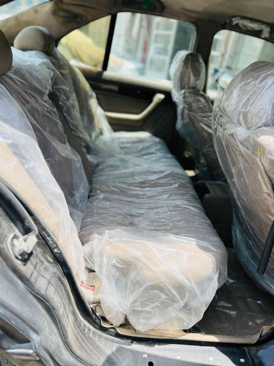 السلام عليكم BMW 520 موديل1991  بدون فتحه مسكر عدله گير عادي جاترك  جواها اكسل 3.23    حاويه 
هوه وعربانته
تخم تاير قبل ٢٠ يوم شديته الاصلي
ويل خليه جديد
تبريد ثلاجه ❄️
جام اربع بيبان كهرباء
غرفه جديده جلد
باتري جديد
منضومه المي حيل جديده
سنتر للك كل السيارة
مابيها حادث
مصبوغه عام والصبغ درجه اولى
دوسات M
سستم صوط كولش مرتب
كهربائيات متلگه لو شويه نقص وبلاد
المكينة بيها تبخير من اول تشغيله بس ويروح وينزل من سعرها مكينه بيها عزم اكسر بيها ويل
صرف بانزين ماكو ومنضومه البانزين كذالك جديده من تخم مجاول وبلكات وووو
سلف ميماتي بيها
گيرها جديد
السياره بسمي قبل شهر شديت رقم انگليزي وبسمي تحويل مباشر  واسوي عقد مروري مباشرتا ونجهز للتحويل رقم 11بغداد

سعرها ٥٥ واي ملاحضه بيها الي من نصيبا ويقيم الملاحضه ينزل من سعرها واني الممنون
وهنياله الي ياخذها وبالتوفيق *********** 
وربي يرزقكم ويرزقنا وياكم تحياتي
