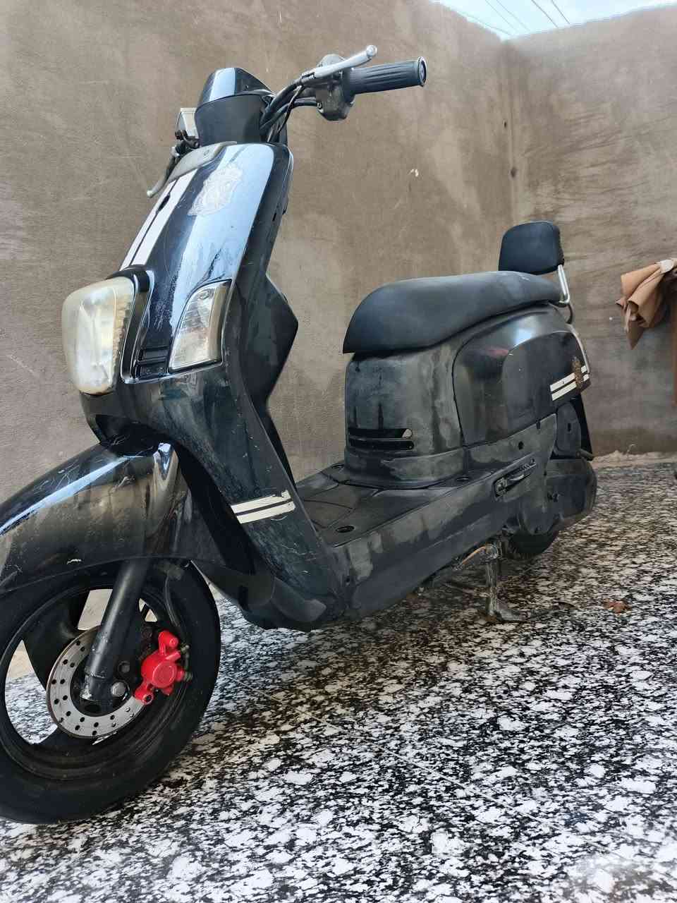 دراجة للبيع السعر قيم وخذ
دراجة مامفتوحه 
مكان بصره قضاء المدينه 
الرقم الهاتف ***********
