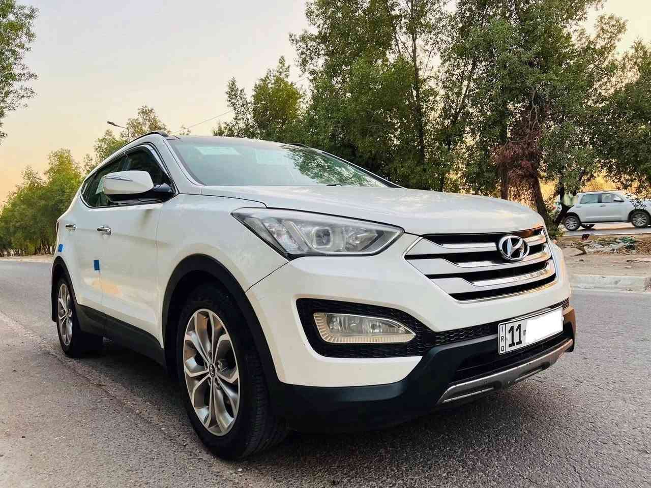 سلام عليكم
هونداي سنتافي  خليجي شركه
العامه فول١/١ عدا بصمه
ماشيه159 km
موديل 2014
رقم بغداد بسمي دولي
6سلندر دوش 
7راكب 
بنراما 
شاشة
فور ويل
كشنات جلد اصلي 
مري شفط 
كامرة
حساس امامي وخلفي
لايت زنون 
تحكم استيرن فول 
اضواء ترحيب 
نظام ايكو 
شاشة اعطال بلدشبول 
تبريد 3 قطع ؛ ثلج
تبريد ابيانو لمس 
حاكية ' ابلوتوث ' اوكس
وَيْل اكروم 
يدات نيكل 
اشاير بلمري 
كير ومكينة مكفولات 
كلة شغال  ميكانيك خير من اللة سياره جديده تخم تاير جديد 
مكفولة من كلشي  عدى صبغ شويه من باب خلفيه وهلال  بجاملغ اثر شخط شيء بصيط من برة فقط بدون ضربة بدون دواخل برغي ممفتوح بيها السياره كفاله  
السعر 160وبيها مجال *********** مكاني بغداد
