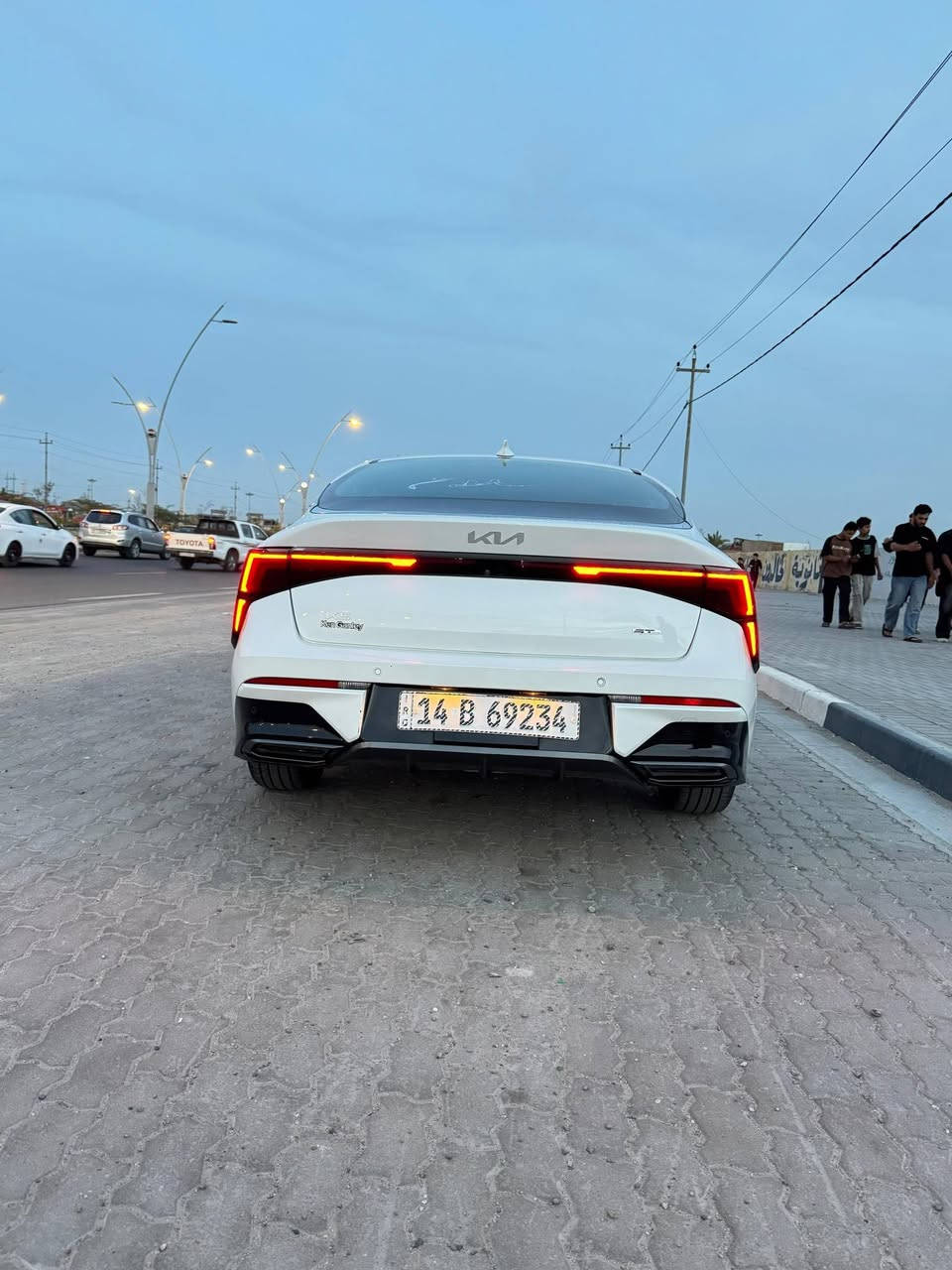 سلام عليكم متاح كيا كي فايف مديل 2025وراد امريكي سياره تقرير غرق كفااله عامه شرط زيرو ماشيه االف سياره ابيض صدفه مواصفات جيتي لااين فول ماعدا لفتحه سياره بصره حره ابسمي مكاني بصره ***********
