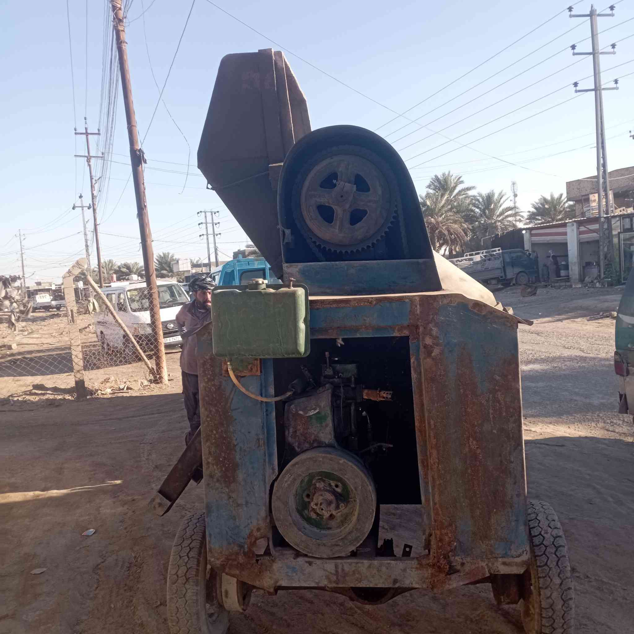 السلام عليكم خباطه تك للبيع جاهزه ونضيفه كبل للشغل السعر ٧٥٠ الف
