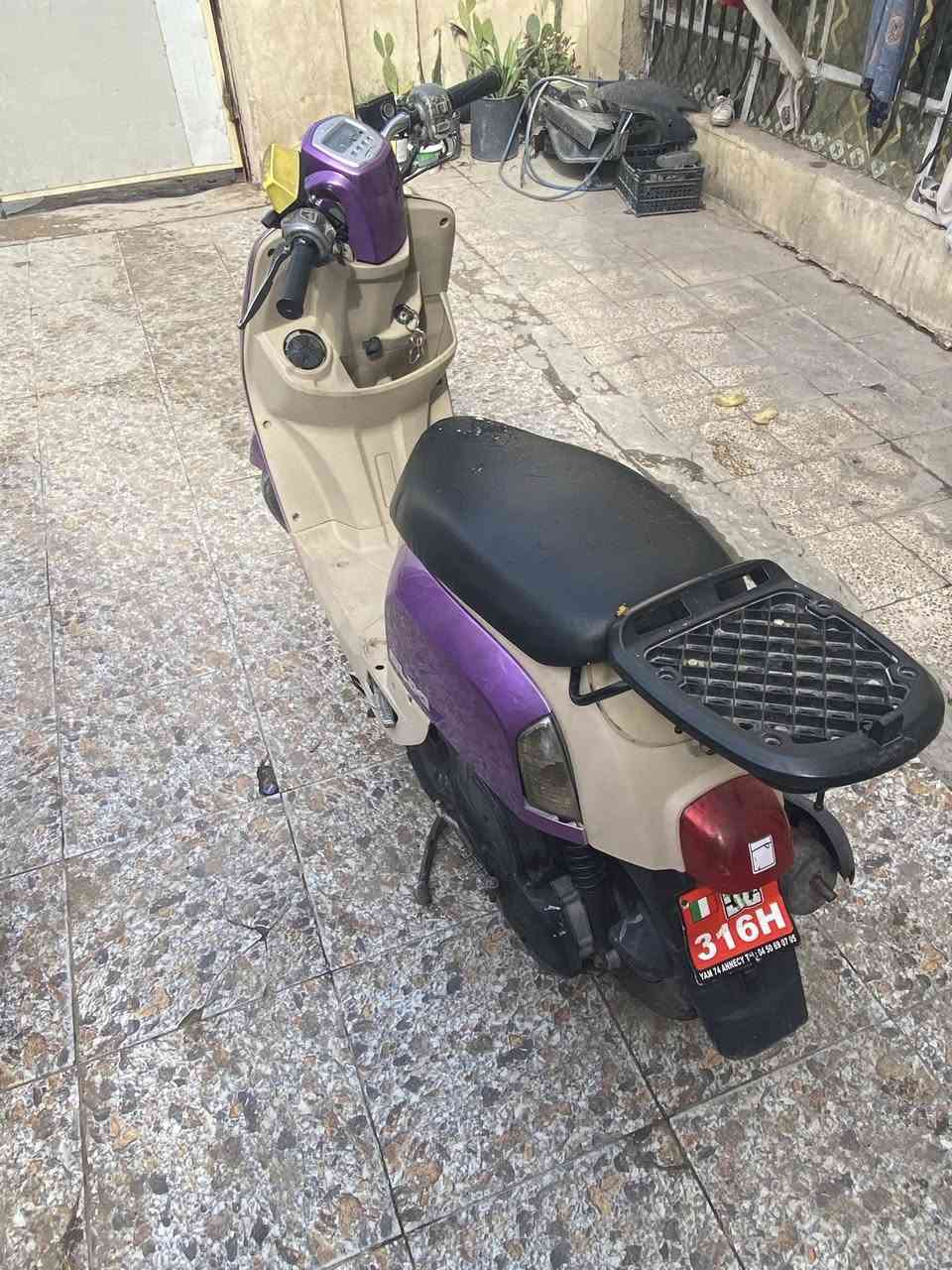 السلام عليكم بوليس نوزل نضيفه كلش داخل الاصلي مالته موجود نقوصات عداد وجامه اشاره فقط بغداد الدوره ابو دشير *********** سعره650
