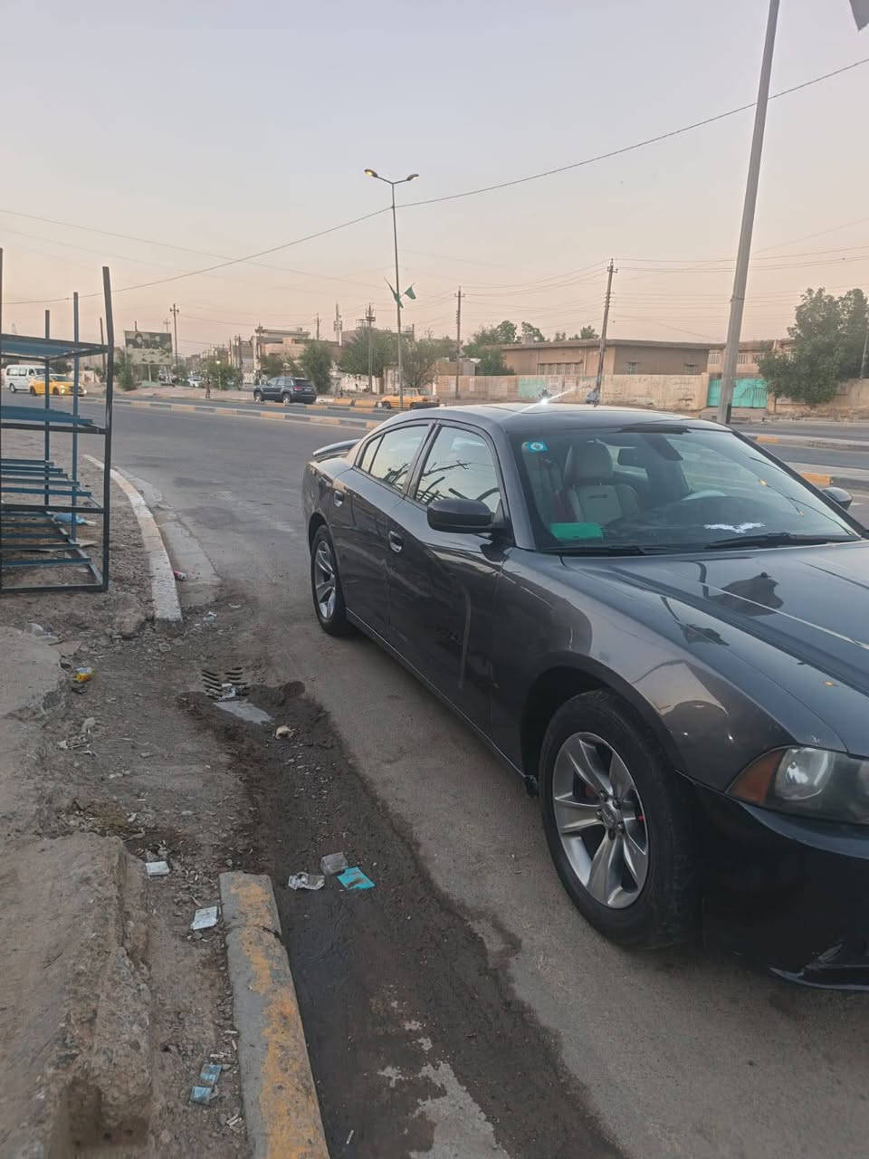 السلام عليكم البيع جارجر موديل 14 سيارة سونرهة موجودباالمنشورسيارة خير من الله سيارة تشغيل  عن بعد فتحة عنوان بغداد شراي يتصل السعر 135 بها مجال للشراي *********** موجود واتساب بالرقم

