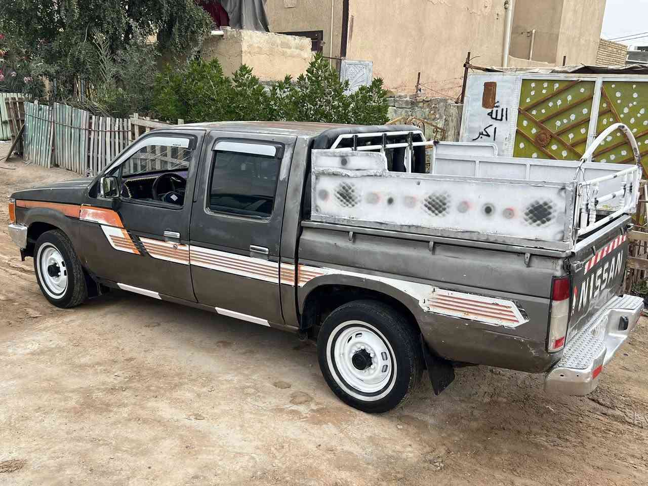 السلام عليكم

نيسان دبل قماره للبيع

كير واكسن مال ٢٠١٤ جديد

محرك بلاد نظيف لا بخار ولا تنقيص

شاصي كفاله نظيف عالشرط

تخم تاير جديد وباتري جديد

كهربائيات شغاله كلها

حداديه نظيفه كلش

دوشمه جديده وكشر مكفول من الحادث

رقم مثنى ألماني بسمي تحويل مباشر

سياره بلاد ونظيفه كلش مكان سماوه قضاء الخضر 

 اتصال ***********
