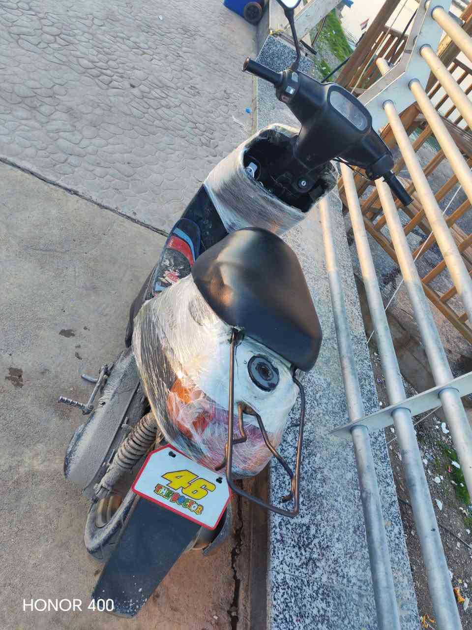 دراجة بوتين للمراوس شعندك نزل
مكينه فول برغي ما مفتوح 
تك سكريتر
سلف شغال بس مكسورة الدكمة
زينون واشاير فول
قطاره بل بانزين
فول فول ما ناقصو ربع دينار 
وجيب اي فيتر وياك وچيك
مكان موصل قرب كورنيش الجوسق


**إذا كنت صاحب هذا الإعلان وتريد حذفه لأي سبب، رجاءا أرسل رسالة إلى الدعم الفني**