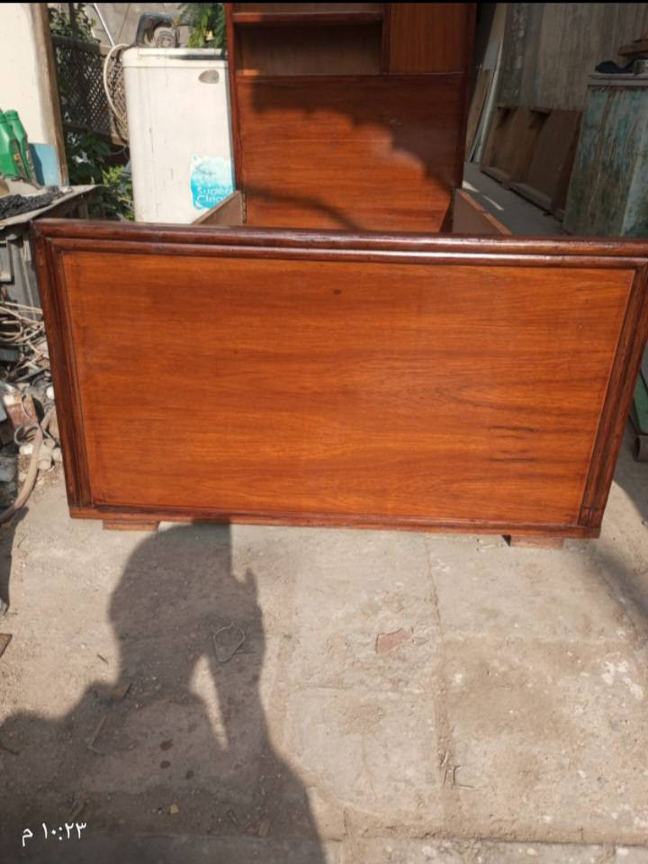 💯سرير صاج 1 نفر 
شغل درجة أولى نوع الخشب برازيلي  شغل عراقي راقي

📞 للتواصل: خاص / واتساب ***********
⏰ العدد محدود – البيع بأسرع وقت

💯طاولة حجم مناسب تفيد العائلة والطلاب 
شغل قوي 
للإستفسار الاسعار واتساب ومتوفر توصيل
