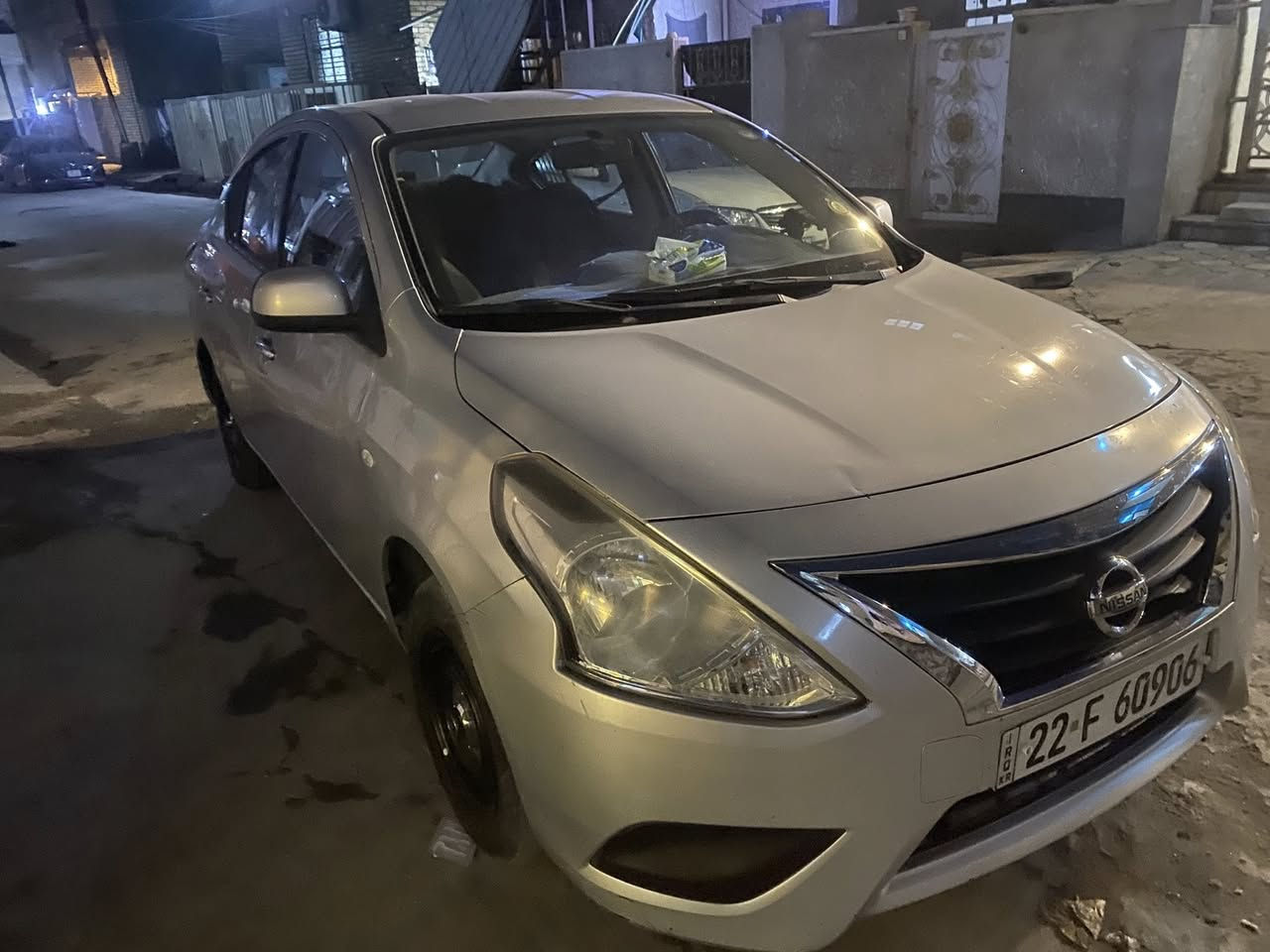 سني هندي ٢٠١٩بسمي ***********صبغ  بنيد والجاملاغات الخلفيه مكاني بغداد الجديده السعر٩٠ بيهه مجال سياره كامله وهزه جديده بدون ضربه بس جارات
