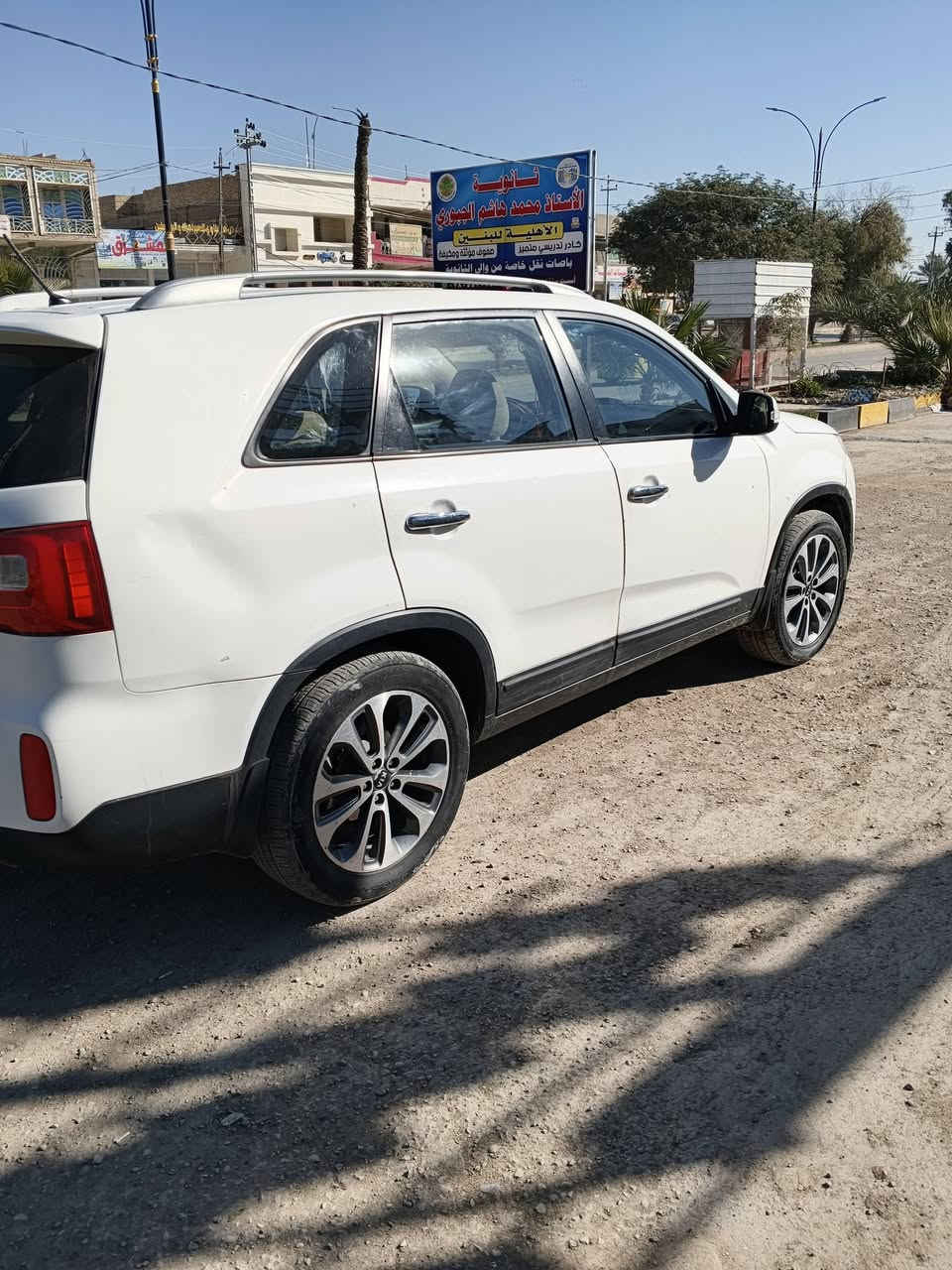 كيا سورنتو موديل 2015
مكينة أربعة سلندر مصبوغة عام 

رقمه بغداد 

السعر 120وبيه مجال 

لاستفسار ***********
