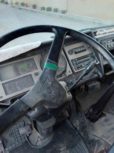 للبيع فقط سياره هينو جيش شعبي
موديل 1984 سنويه بدي عليه بطل 9000لتر وبديه البلادي هم موجود ويا رقم بغداد سنويه 26 سياره جاهزة كير محرك
 اكسل قمارة نضيفه سيارة جاهزة للعمل العنوان ديالى بعقوبه السعر60 ورقه ***********
