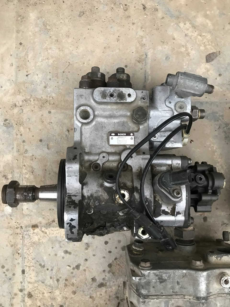 السلام عليكم
ادوات رينو 420
تاروسة + سلف عدد 2 + داينمو + طاحونة + تخم كامل انجكترات وكانترول بيع حديد ، 
مكاني الديوانية وعندي توصيل 
***********
