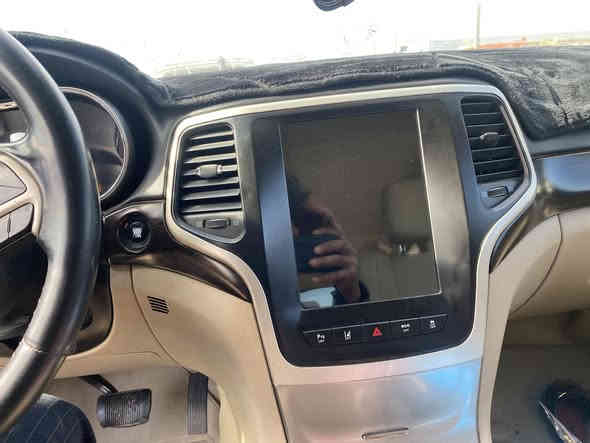 سلام عليكم للبيع جيب لاريدو موديل 2014 كلين  كير محرك بشرط تخم تاير جديد رقم اربيل تحويل مباشر رقم سنويه هزه  جديد سعر 225 وبيه مجال للطيبين مكان ديالى جلولاء لاستفسار اتصل ***********
