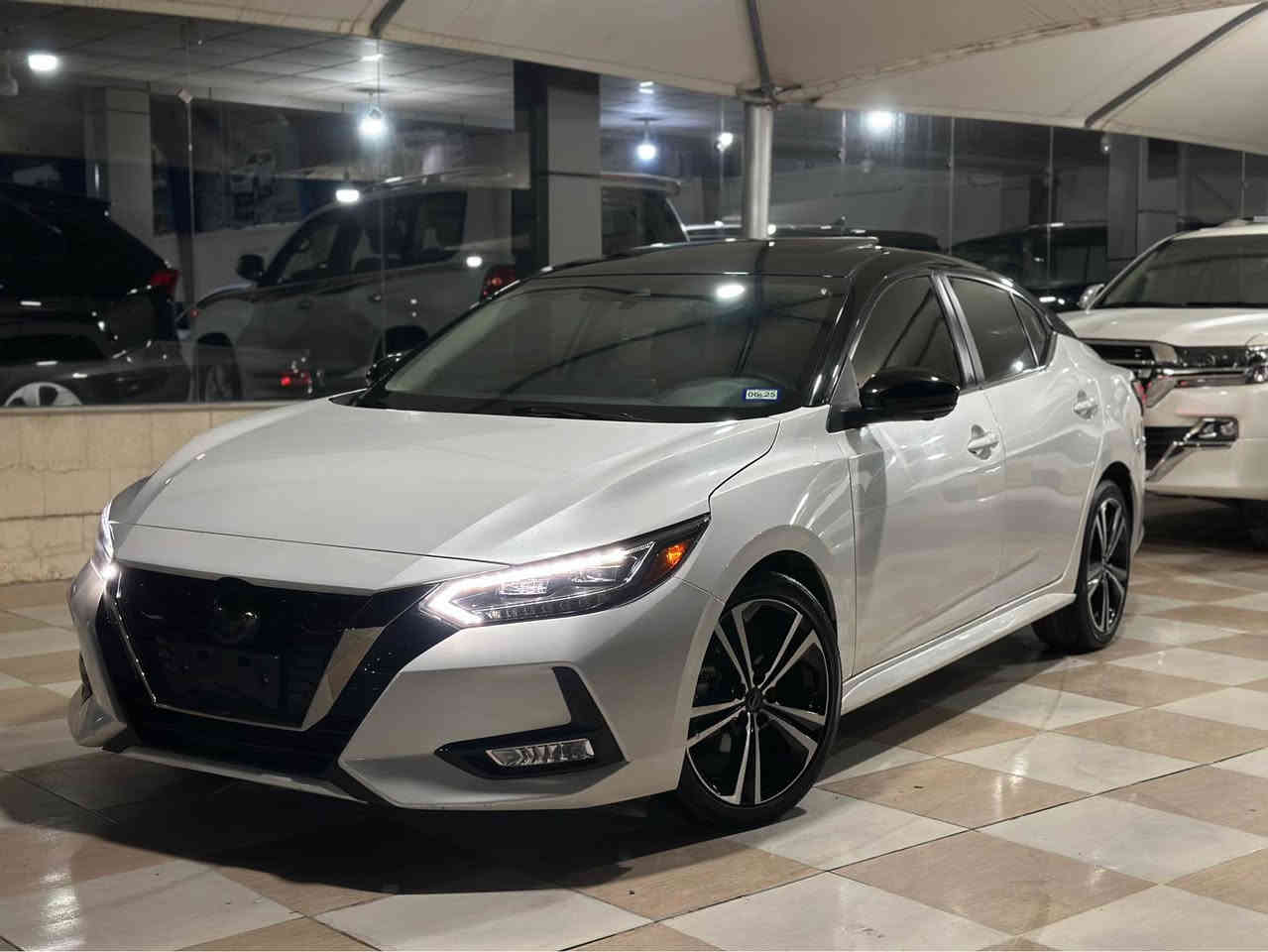 SENTRA 2023 SR+ 
سه ياره كه چه مه لاخ پيشته وه بؤياخ په ليك له ده ر گاي سه ياق ناو ده ر گاي تؤزيك گرتوا پيش پشت كه پسه قه پات مواسه فاته (سلايت-٥كاميرا-سه قف ره ش-كوشن جلد-رادار-كوشن گه رم-سوكان گه رم - سه ماعه boss-هتد سه ياره كه ته نها شاني ته قيوه هه موو گيان به شه رت گيرو مه كينه كاره باي به شه رت نه نها ١٩ مايل رؤشتوه كاتي نه شكاوه ٢ مانگ كاتي له گه له نرخ-١٥٨$ مه جاليكي كه م 
ره قم شانسي:…3N1AB8DV4PY272363
***********
*********** رانية, السليمانية

