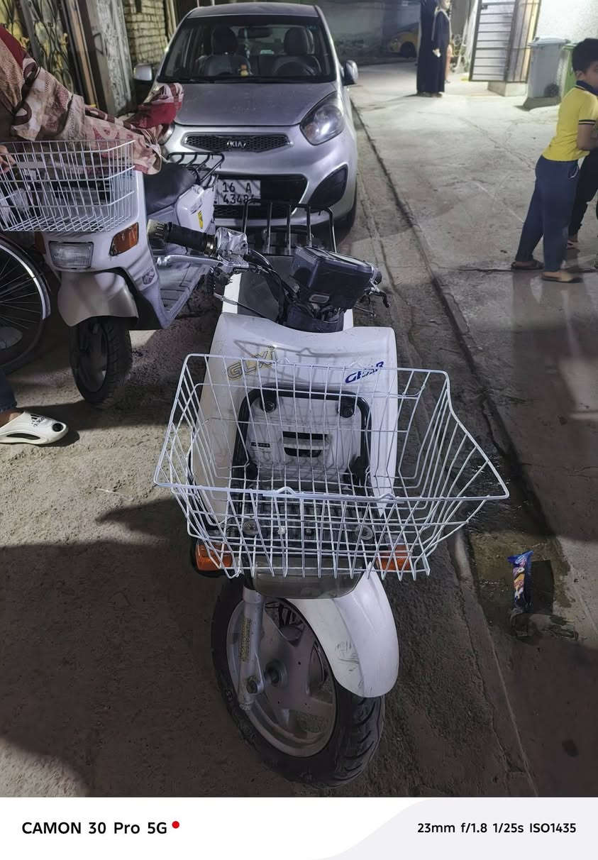 سلام عليكم دراجه بيكم محوره مكينه مال بريز فول نعومة خرسه معدل سريعه كلش سعر 500 عنوان بغداد صليخ قرب التقاطع *********** مكفوله من سرقه ومكينه
