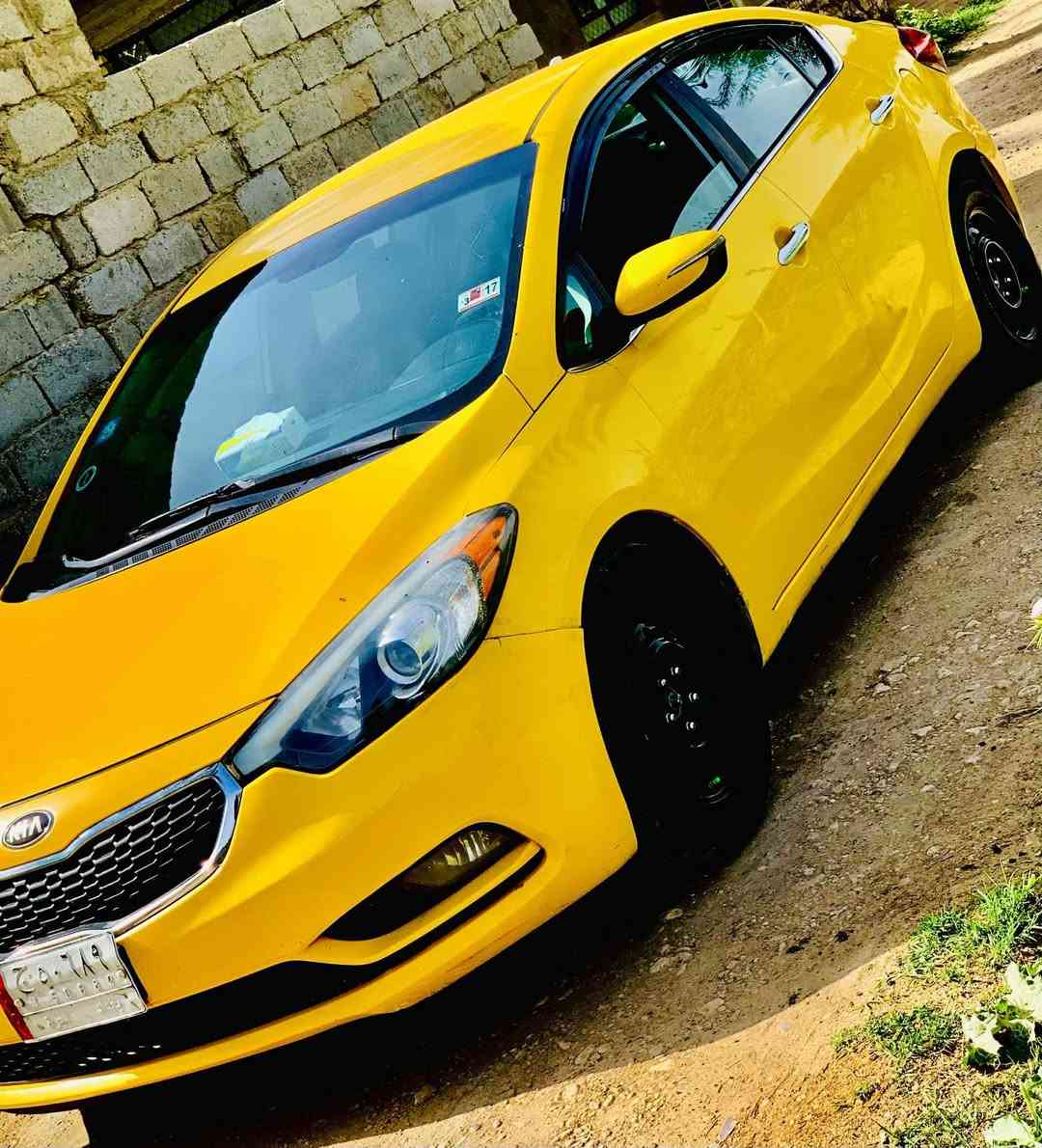 السلام عليكم سياره للبيع فورتي وارد امريكي مديل 2014تخم تاير حدايده تبريد منضومه زنون السياره جاهزه مكان حله قرب سيطره لاثار لاستفسار ***********
