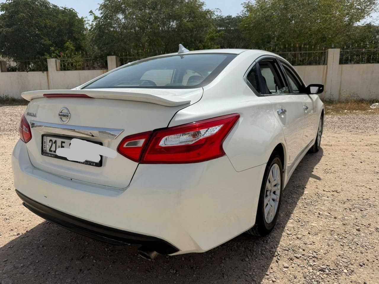 موديل ٢٠١٦
الظرر قطعتين وقطعه مبدل بلادي
السنويه لحد ٢٠٢٩ باسمي 
الكير مكفول
والمحرك جديد لوك لو ك
م
السيارة ماشي ٢٠٠٠٠٠ وفوك
***********
