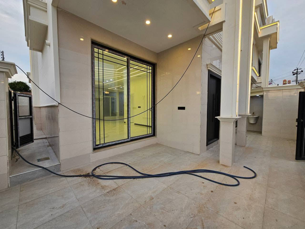 #اربيل_الجديده
بیت جدید للبیع في منطقة أربیل جدیدة ( هولیري نوي ) 
١٨٠ متر     
شارع ٢٠ متری 
منطقە ٤٥٠ متری 
قرب مدرسة زوزک 
٤ نوم
٣ حمام 
اتجاه قبلە + غروب

للاستفسار
***********
***********
*********** واتساب

عقارات ابو آدم في أربيل

لمشاهدة بقية العروض مع ذكر السعر موجود في تلگرام. https://t.me/new1erbil
