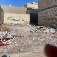 قطعة ارض سند 25 منطقة حي الشهيدين السريدات الشارع الرئيس للمنطقة ارصفة...