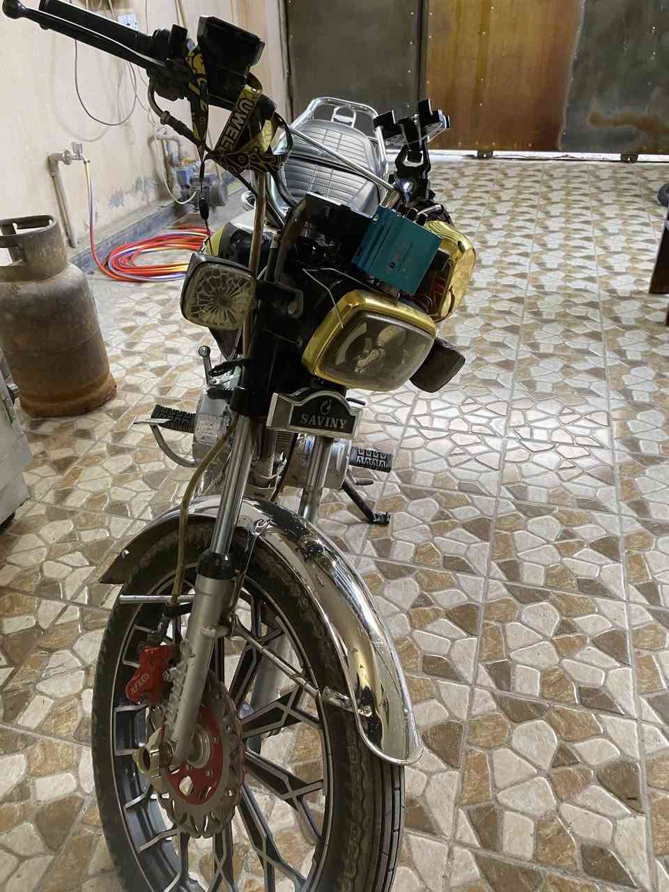 السلام عليكم ماطور للبيع
2024 مرتب احسن من الصوره ومفول شلعه ومعدل محرك سبانه ممحطوطه عليه السعر650 رقم ***********￼
