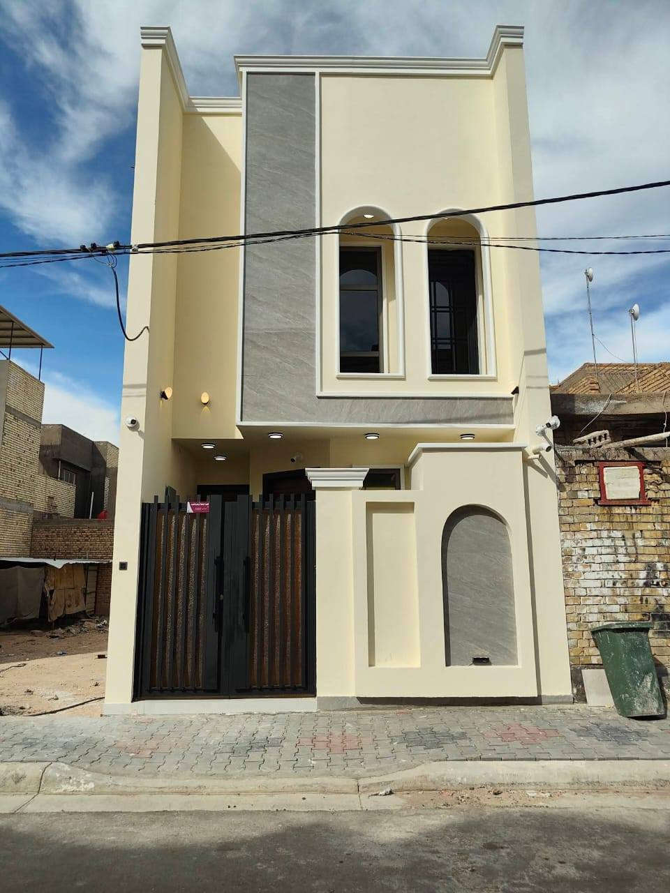 #بيت للبيع #في كربلاء حي الميلاد مقابل الدره 
 قريب للامام الحسين ع مساحة 100متر البيت بناء جديد بعده #مامسكون هسه كمل البيت 
طابقين 3 غرف نوم 3 صحيات واستقبال وصاله ومطبخ وبن ومنور 
كافة الخدمات  #عرض الشارع 10 متر ماء مجاري كهرباء منظومة طاقه الشمسيه 
شغل البيت درجة اولى البناء طابوك جمهورية كونكريت مسلح صب مركزي
ارضيه الطابق الأول  والطابق الثاني بورسلين 
ابواب الداخلية  تغليف #تركي 
حداديه 2 ملم وBVC مقطع تركي تفصال 
التاسيس الماء خلاطات دفن ماركت افياء طرادات دفن  
ديكورات مغربي  كلشي  جاهز طابو صرف تسجيل عقاري#الاستفسار #اتصل #واتساب ***********
*********** كربلاء, العراق
