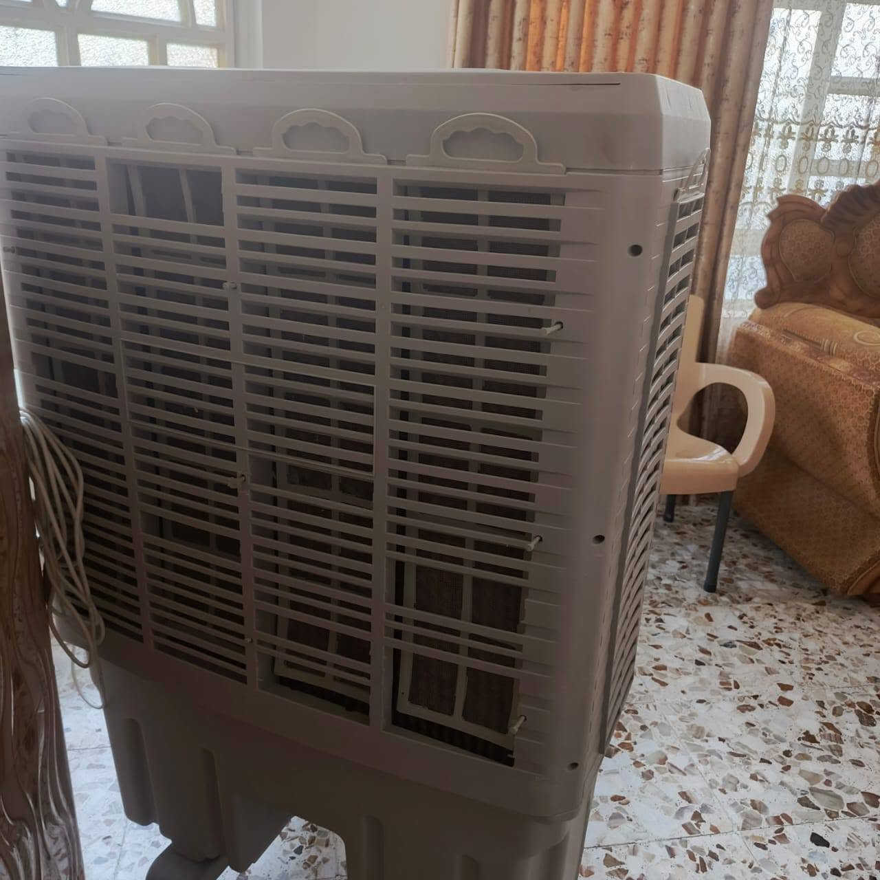 السلام عليكم مبرده للبيع سعره ١٧٥ ألف وبيها مجال مكلفه باالنشر اليريده يتواصل ع هذا الرقم *********** ،،،
