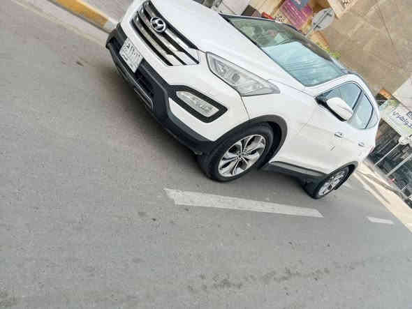 السلام عليكم سنتافيه للبيع موديل 2014 خليجي فول واحد على واحد مكينة سته سلندر سياره بدون صبغ بيها مكانين  بارد بسيط سياره جاهزه للأخير مكينه كير تبريد ثلج تخم تاير حداديه سياره مواصفات
1 بصمه
٢ كامره دواره
٣ شاشه
٤ تحكمات استيرن
٥ كروز سرعة
٦ مانع الانزلاق
٧ صعود مرتفعات
٨ فور ويل
٩ كشن كهرباء
١٠ جلد
١١ ثلاث قطع تبريد
١٢ رايات شفط
١٣ اشاره بلمري
١٤ زراك لايت
١٥ هندبريك دكمه
١٦ اوتوهول
١٧ ترحيب 
بعد بيها مواصفات السعر 178 ورقه وبيه مجال حك الجيه للأتصال على الهاتف
***********
