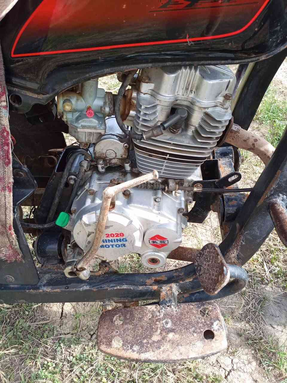 سلام عليكم شباب ستوته للبيع ستوته شاصي موديل 2013 شرط مكفول من  كلشي ول محرك 2020 مجفته صاره شهر مبدل نص المحرك الفوك كله ستوته مثل ماه واضح كدامك بل صوره ستوته اوراق اصوليه سعر مليون وميتين الف وبيه مجال الشراي يتصل وبي خير ويدلل *********** عباس خاص ماه جاوب المكان بابل قضاء القاسم ع
