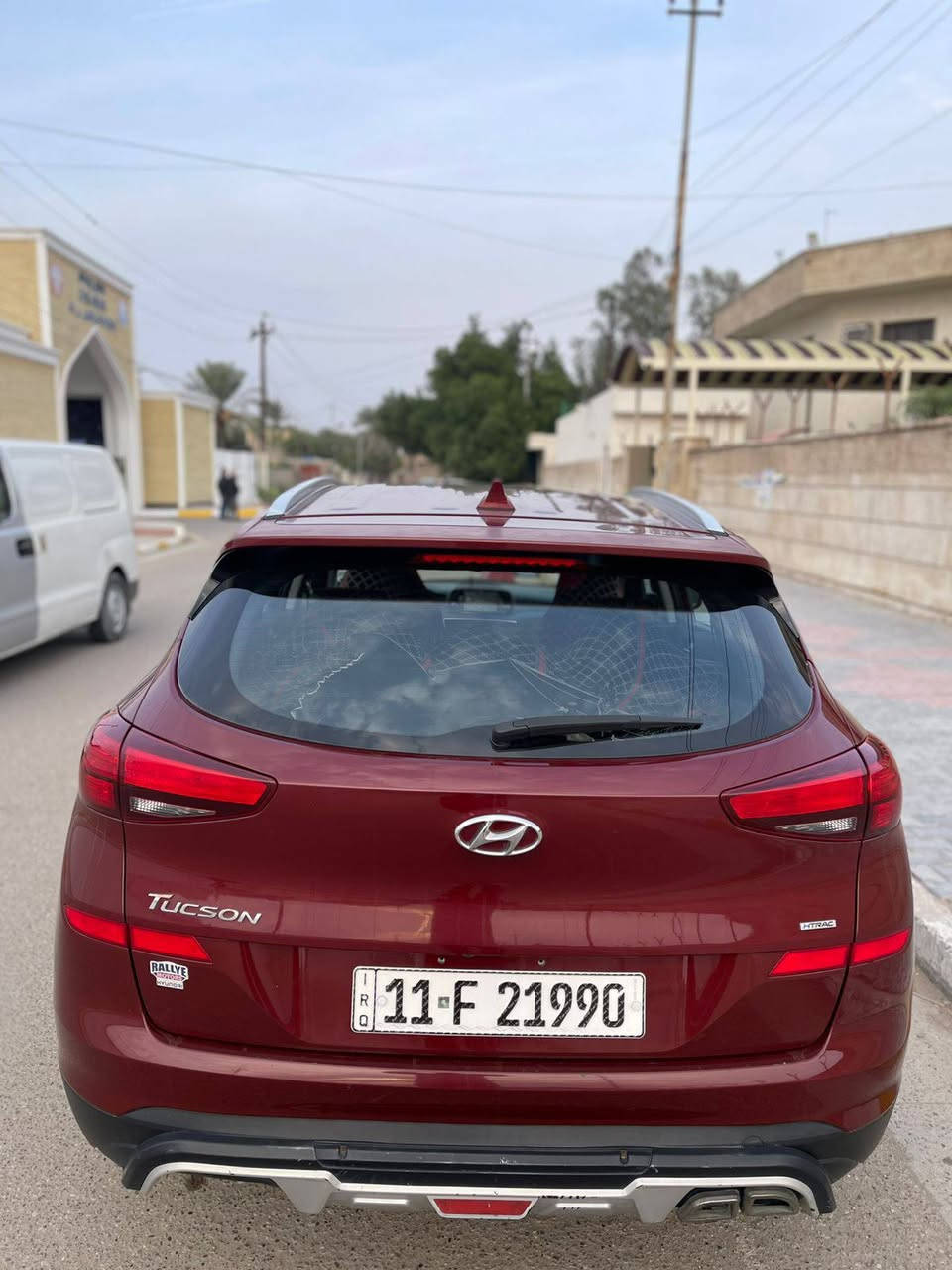 للبيع توسان جديده ٢٠١٩ فور ويل مواصفات كلش حلو اتعرفون توسان مواصفات بيها ماشيه قليل العداد كدامكم وارد امريكي بيها ضربه  من الامام بنيد بي صبخ وجملاخ السعر ١٦٣ ورقه بيها مجال الطيبين رقم موبايل ***********
