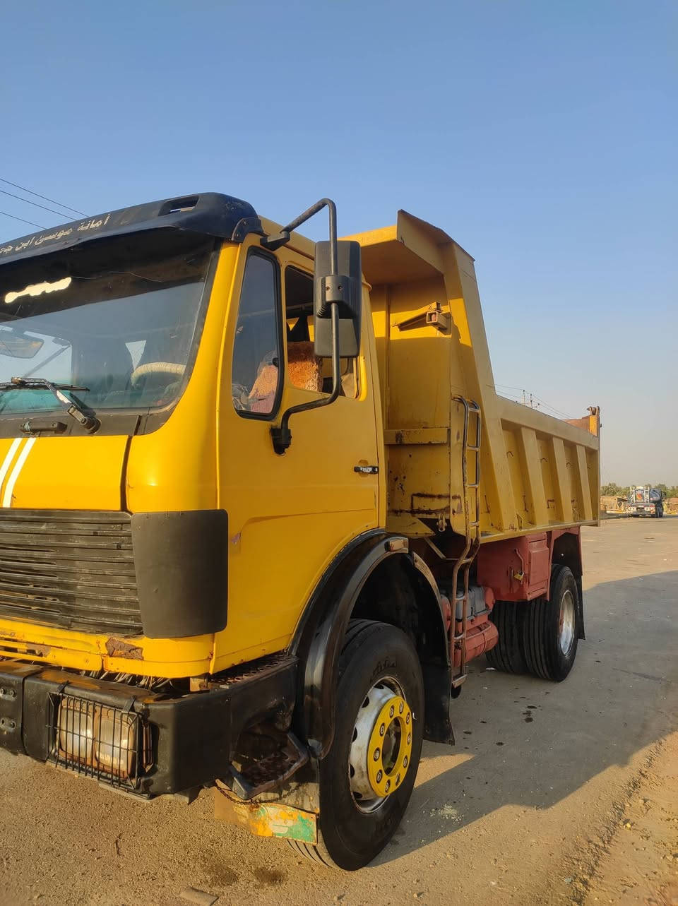 السلام عليكم ورحمة الله وبركاته 
البي 75 للبيع معروفه مواصفات الالبي 
السياره ابسمي ثاني يوم مداور
رقمي 
‏‪***********‬‏
