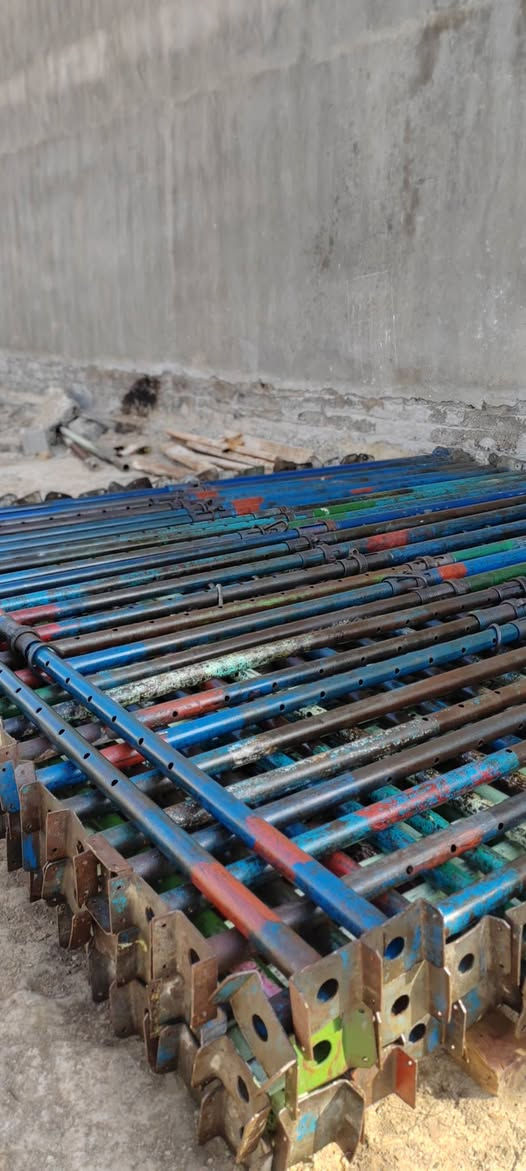 جكات حاضن للبيع (سن خشن وزن ثقيل) العدد 127جك للتواصل ***********//***********
