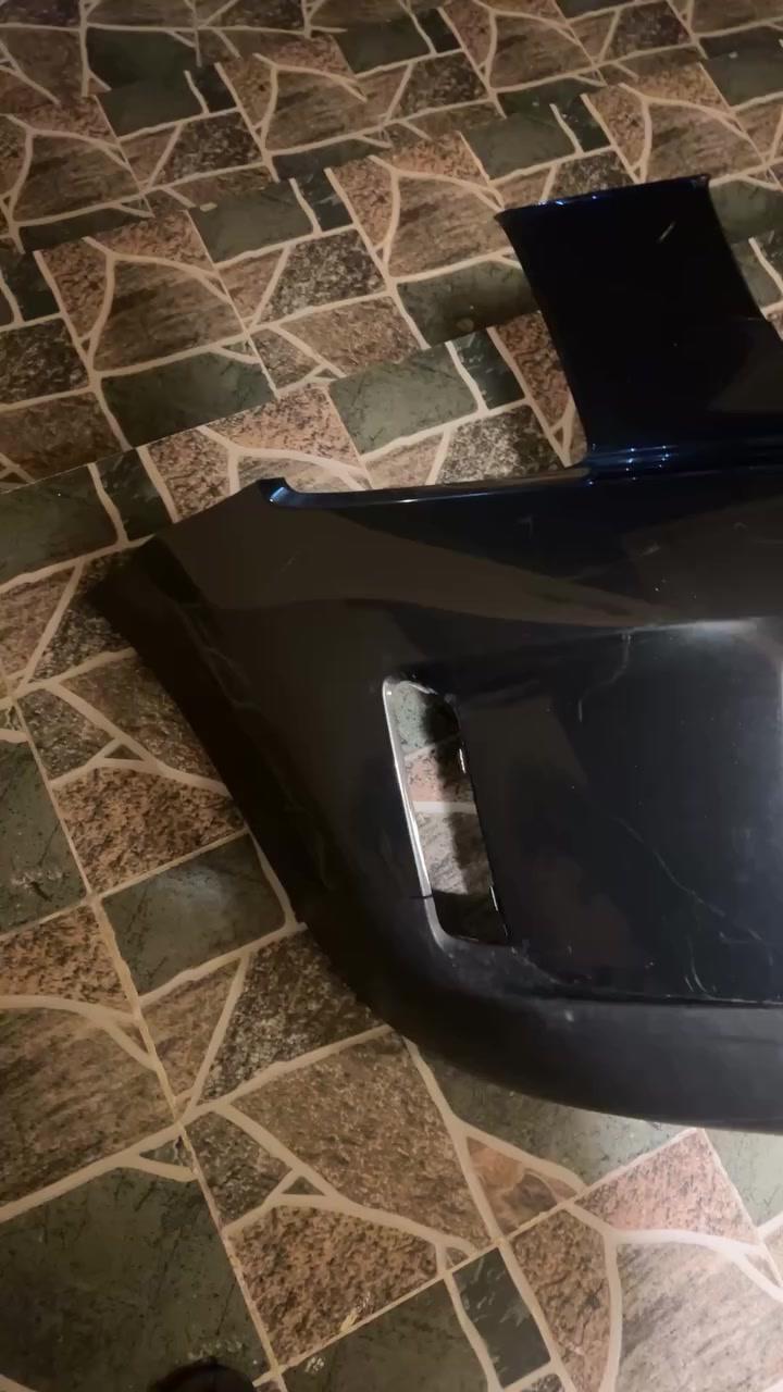 السلام عليكم 
للبيع نص دعامية وشباك ضرر خفيف 
لون نفطي Sx prestige X pro 
السعر ٢٠٠ الف
مكاني اربيل
***********
