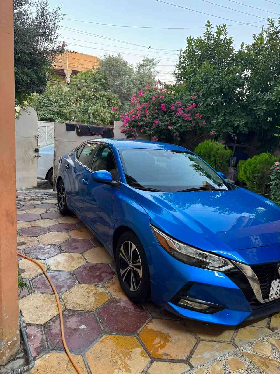 السلام عليكم نيسان سينترا 2023 وارد امريكي للبيع 
مواصفات.SV رادار امامي خلفي ونقطه عمياء 
الحادث مبدل باب السايق وبنيد وبيها قطعتين كلير من امريكا وبعض الملاحظات
رقم بغداد باسمي تحويل ثاني يوم 
مكاني بغداد البياع الاعلام 
للتواصل ***********
السعر 112$وبيها مجال بسيط

