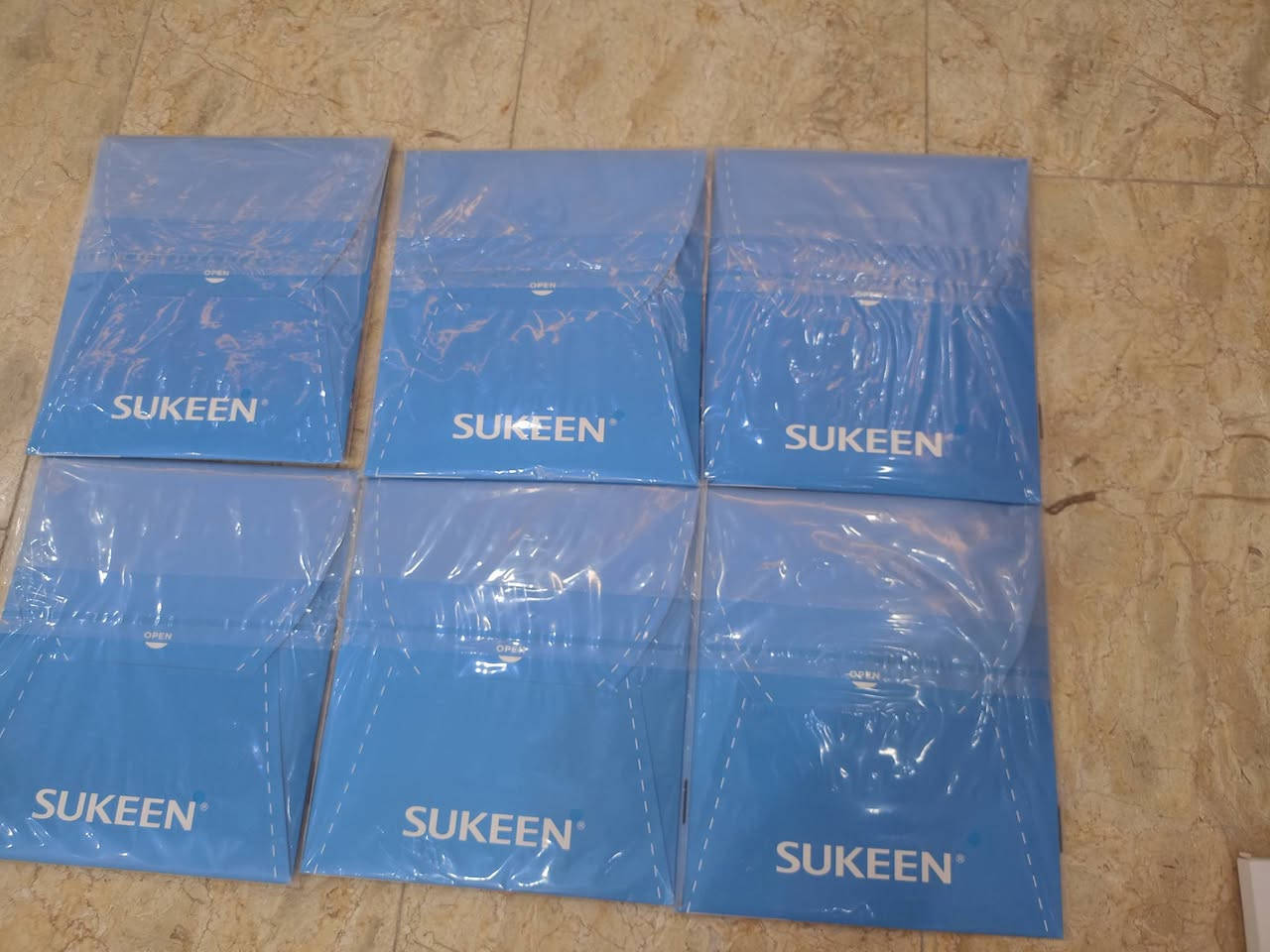 متوفرات مجموعه شفقات ماركة Sukeen قماشة بارد العدد 8 قطع وياهم مال اطفال سعر القطعه ب10 مع التوصيل والي يريدهم شلعه يدخلي علخاص وتوصيل موجود لكل محافظات العراق


**إذا كنت صاحب هذا الإعلان وتريد حذفه لأي سبب، رجاءا أرسل رسالة إلى الدعم الفني**