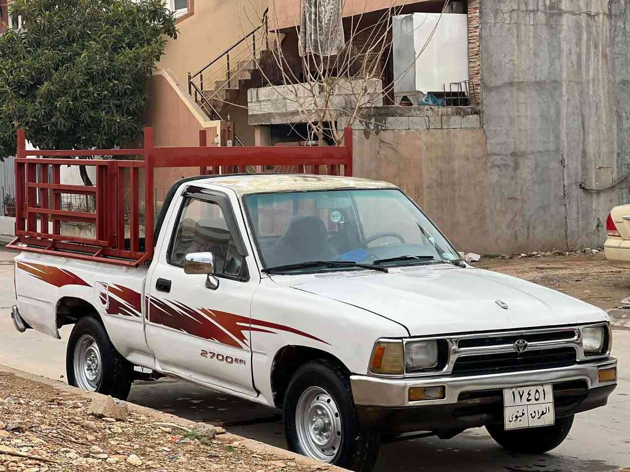 توئتا مۆ دئل ١٩٩٠ بئ ئا ڕم  بە شە رتی ما لی مە دە نی 
سە یارە کە تازە مە کینە ی تە شفیدە گئڕو مە کینەو ئە کسل بە شەرت کە مئ تە قەو ڕە قە ی هه یە ٢٧گە لاو معا مە لە یە برا یا نە مشتەریت تە لە فون بکە سە یارە کە هی من نیە پە یوە ندی بە خۆ یەوە بکە ن 
***********
ڕئزم هه یە بۆ ئە دمین السليمانية, العراق
