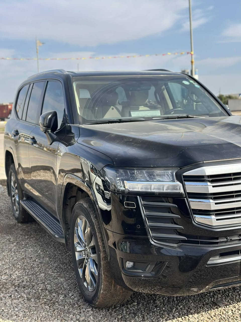 لاندكروز موديل 2022 رقم شمالي ماشيه 60 مكفوله كفاله عامه فول مواصفات المكان واسط قضاء الصويره الستفسار على الرقم ***********
