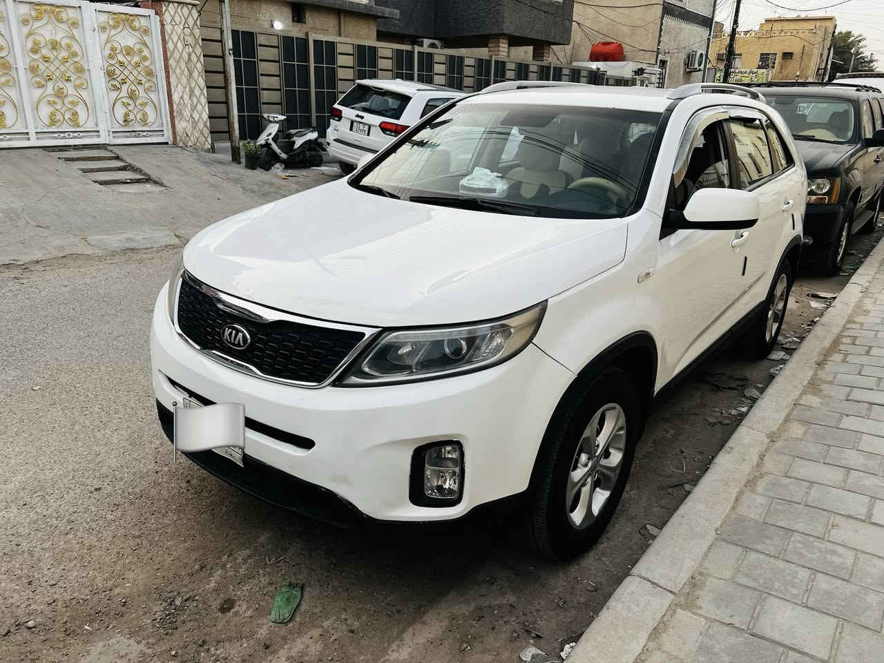 السلام عليكم سورنتو 2014خليجي رقم بغداد بأسمي 7راكب 3قطع تبريد اشارة بالجاملغ كاميرا دواره محرك 4سلندر دوش حداديه كير كلها كفاله بيها باب صبغ فقط بدون دواخل وبدون فتح السونار مرفق بالمنشور السعر 145وبيها مجال قليل مكانها بغداد للاستفسار ***********
