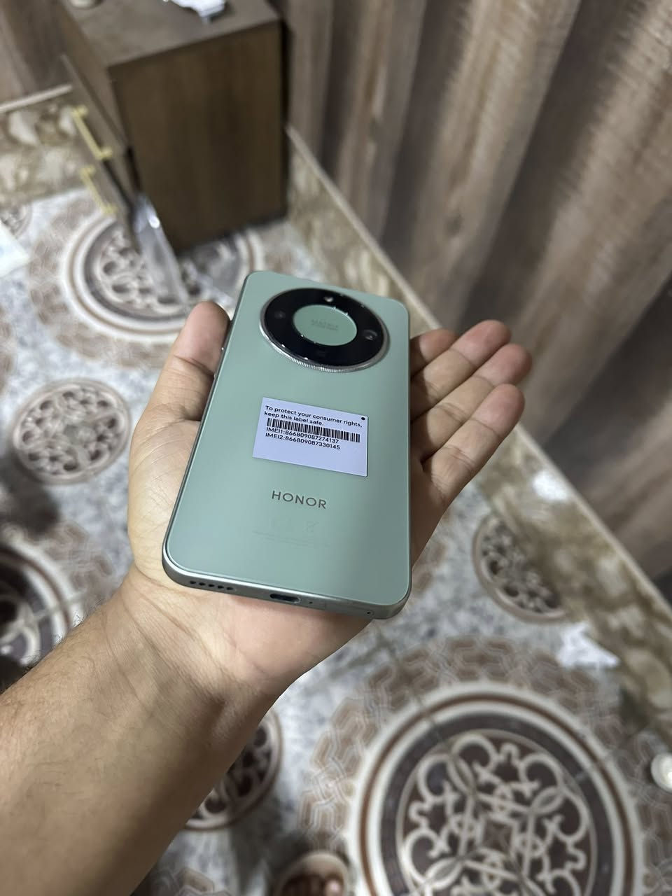 السلام عليكم متاح هونر x9d صاري اقل شهر من أخذته استخدام قليل جديد معنه الكلمه سعره قفل ٣٢٥ ألف قفل ذاكره ٢٦٥ عشوائيه ١٢  
اتصال 
***********
***********
