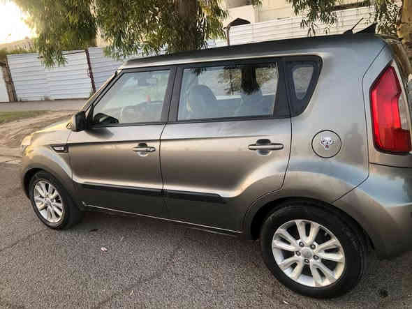 السلام عليكم للبيع كيا صول ادوات 2011 محرك 1600فول بصمه سلايت شاشه تدفئه كشنات السعر 45وبيه مجال للاتصال***********
