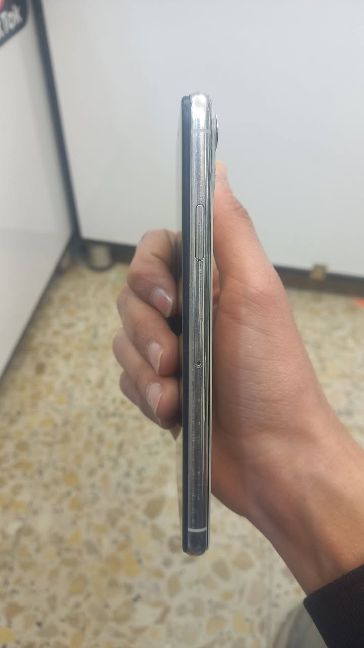 سلام عليكم اخوان
ايفون 11 برو ماكس ذاكرة 64 بطاريه، بطاريه 100 مبدله، شاشه مبدله 3 خيارات السعر 225 مكاني بغداد مدينة الصدر حي طارق توصيل ماعندي رقمي *********** موجود واتساب
