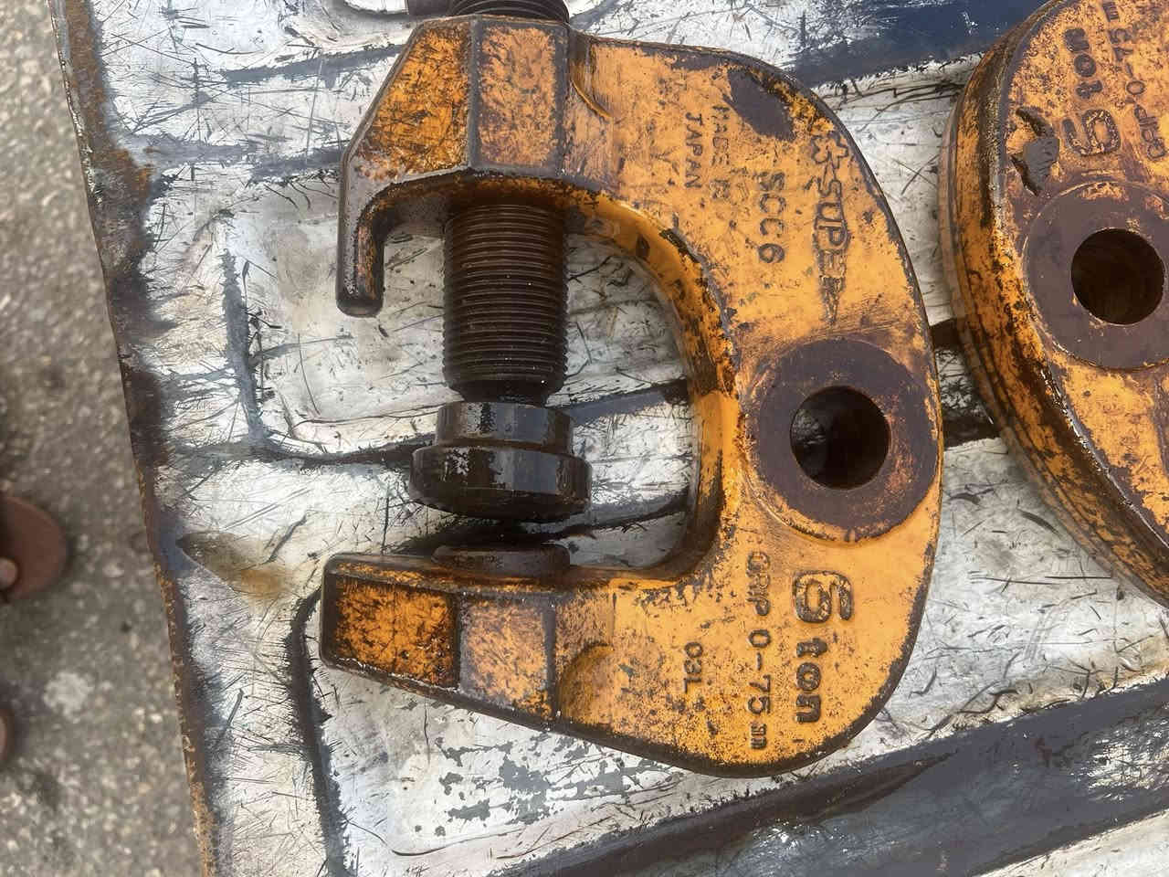 للبيع فخات مال شواصي ومواد متنوعه ت ***********
