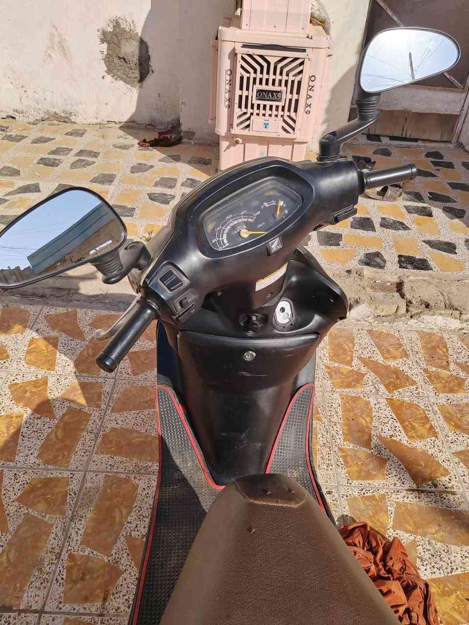 السلام عليكم سبيسي ياباني للبيع دراجه مفتوحه مره وحده كفرات اصليه سبب البيعه عسكري وداوم خارج المحافظه الدراج ابع كوم حديد سعرها 500 وبيها مجال
الهاتف ***********
