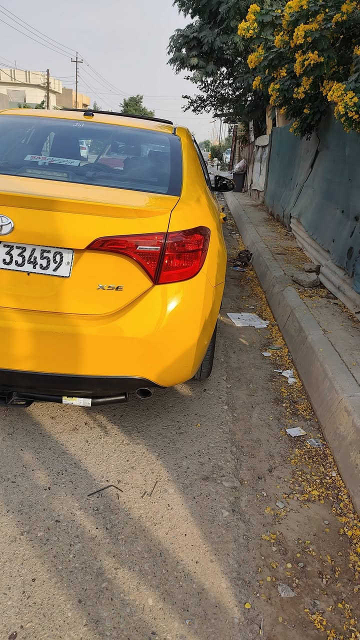 كورلا موديل 2018 xse فول مواصفات بينه نص جاملغ سكن وشويه من البونيد تصفيه ما بيه 
رقم الهاتف ***********
