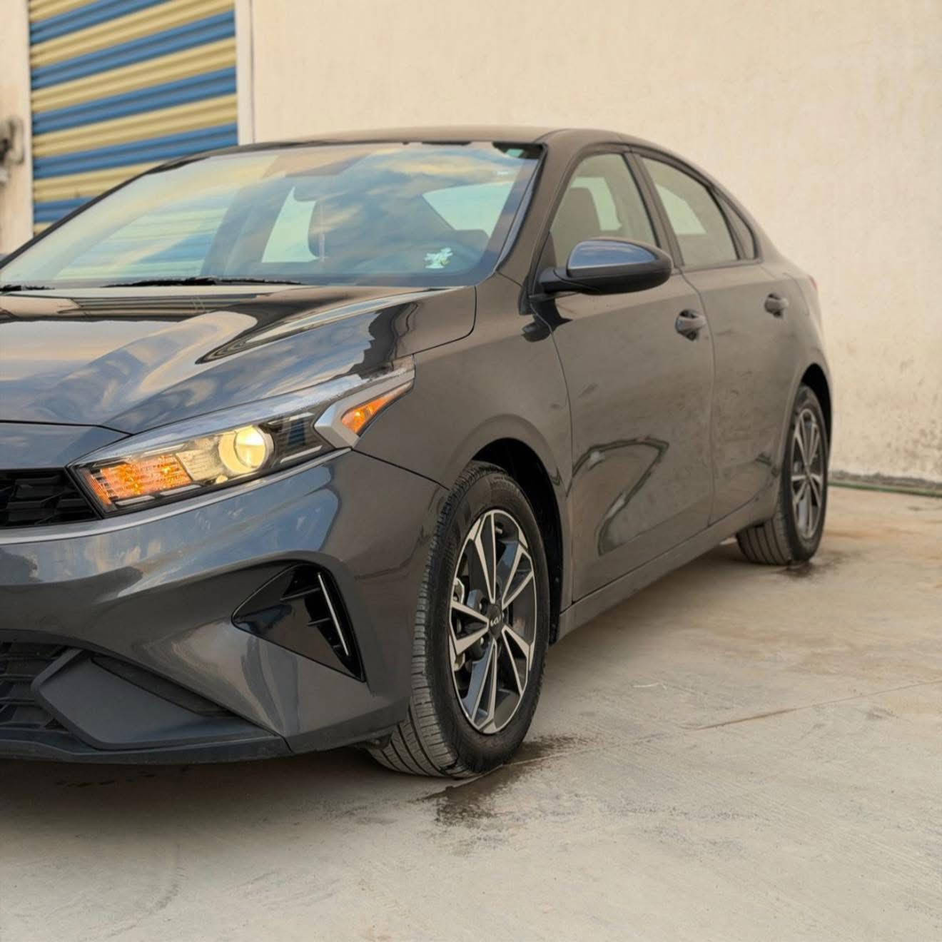 بيع مستعجل
كيا فورتي (2024) أمريكي

بيبان السائق قطعتين أصليات
بيبان ودوسة رش
ايرباك بردة
ماشية 20 ميل
2000 دوش
صور الحادث بالمنشور

شاشة تدعم كار بلاي + كاميرا دوارة
فول تحكم ستيرن
شاشة اعطال
تحديد مسار
ثلاثة انظمة قيادة
نورمال وسبورت وايكو
مانع انزلاق
كروز سرعة
حساسات
اوتو ستوب
ويل كب
منفذ شاحن يو اس بي

السعر: 153$ ورقة وبيها مجال
مكاني: بغداد
للتواصل: ***********
