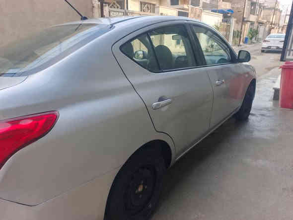 نيسان صني هندي  2016  ماشية 160 الف سيارة جاهزه محرك كير تبريد تخم تاير ابسمنه سيارةهزه جديده رقم جديد نكليزي  تريد وكالة تريد تحويل بيها بكانات صبغ وسونار موجود بدون دواخل طخطخات ومصبوغه وسعر 88 وبيها مجال بسيط وسيارة بغداد قرب التاجيات ***********
