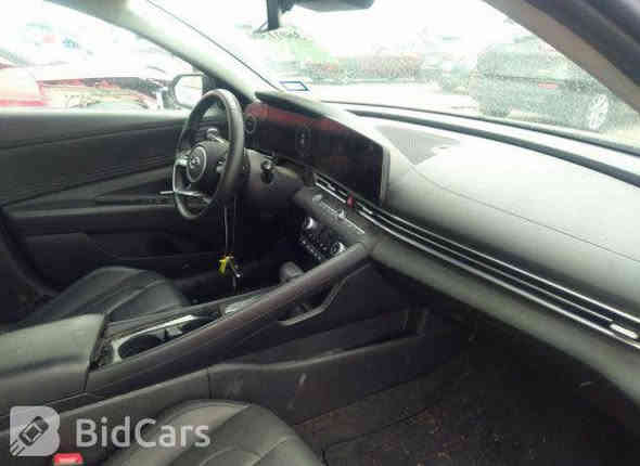 للبيع النترا 2022 هايبرد فول مواصفات لمتدد حادث موضح بالصور صفحة السايق طخة بسيطة بدون دواخل بجم كبس تخم تاير صدر ومكينة وكير خير من الله تبريد ثلج ماشية 72 الف السعر 139 مكان السيارة بغداد للاستفسار ***********
