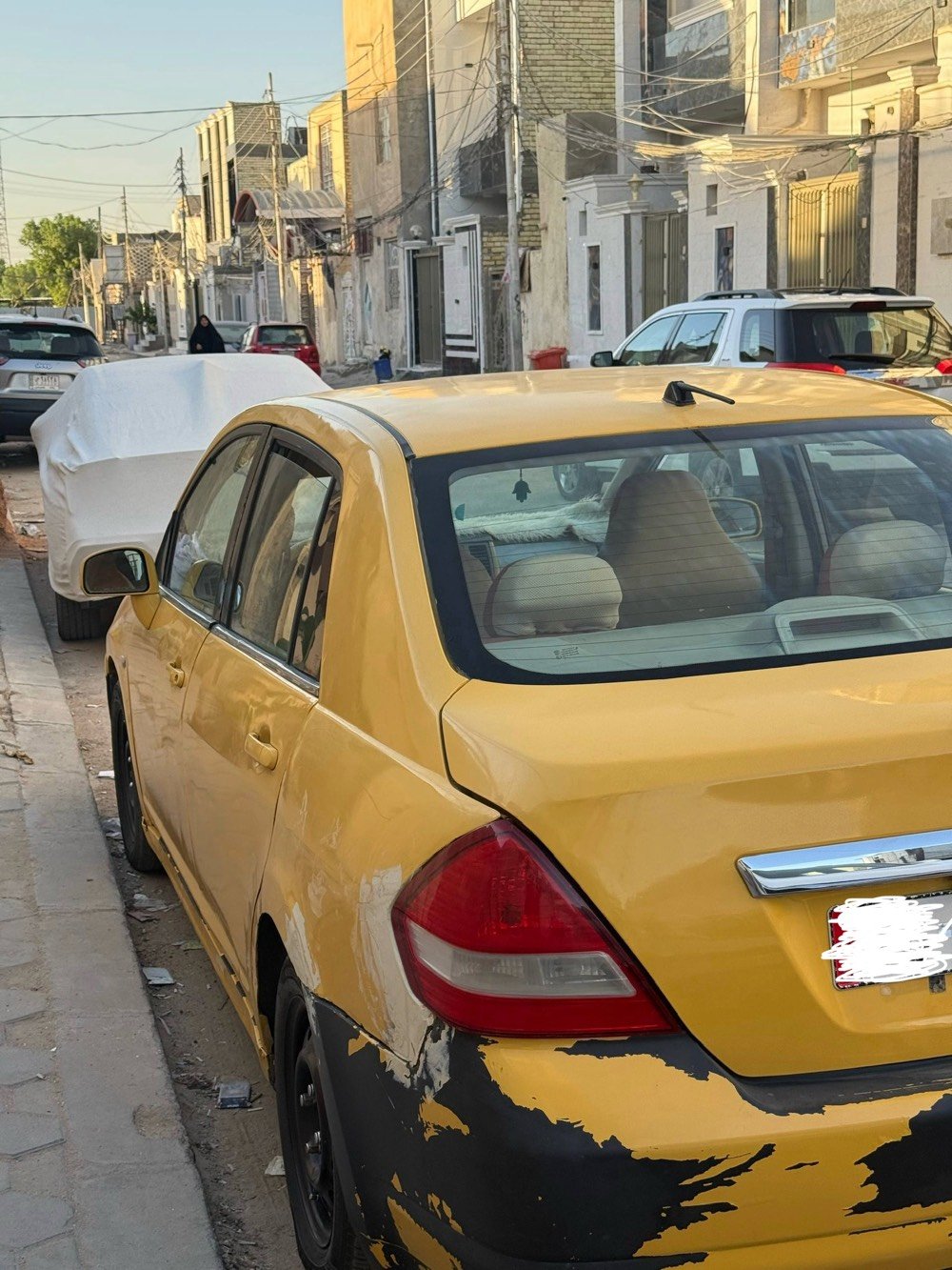 السيارة نظافة فول من الداخل والخارج 
الرقم انكليزي السيارة بأسمي تكسي
التبريد شغال 
توجد ضربة بالجاملغ الخلفي للسيارة فقط لايوجد اي ضرر آخر بالسيارة
العنوان العراق النجف 
السيارة ب65$ وبيها مجال
