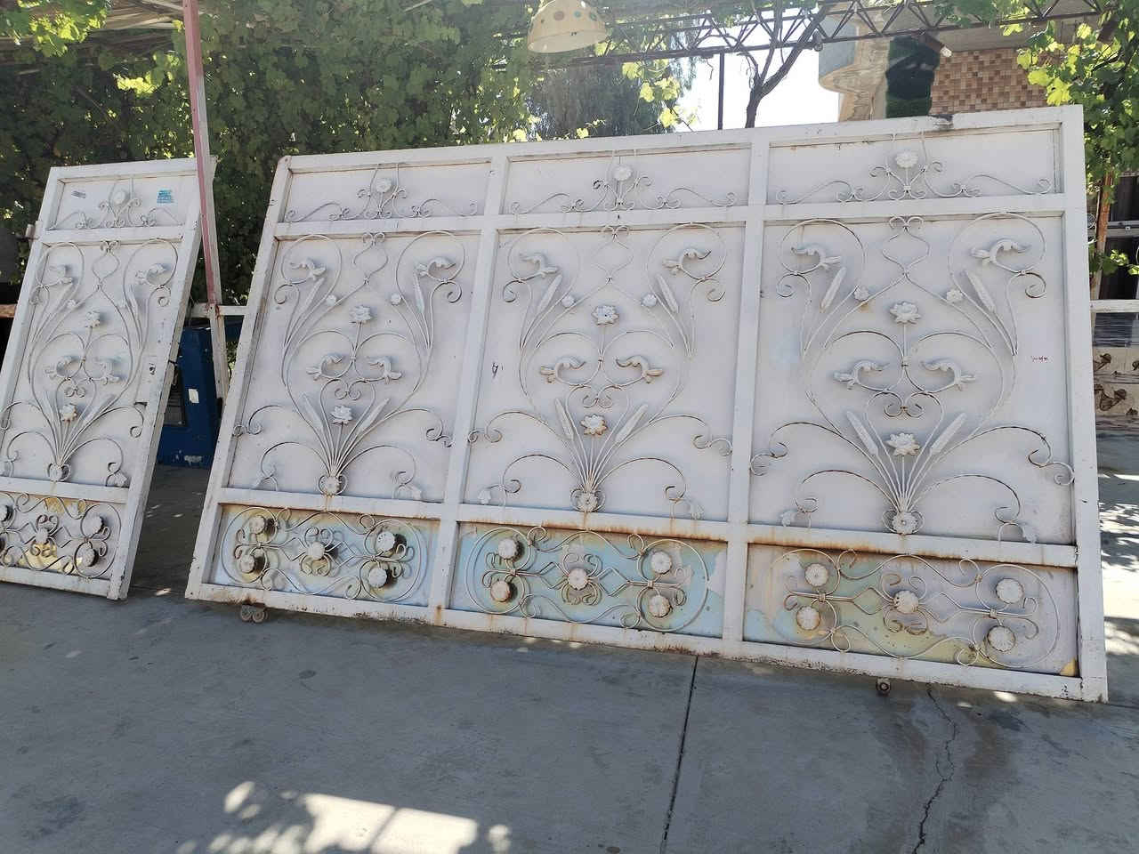 أبواب حوش سلايت عدد 3 نضاف فول بسعر مناسب للبيع الاستفسار 👈📞 ***********
