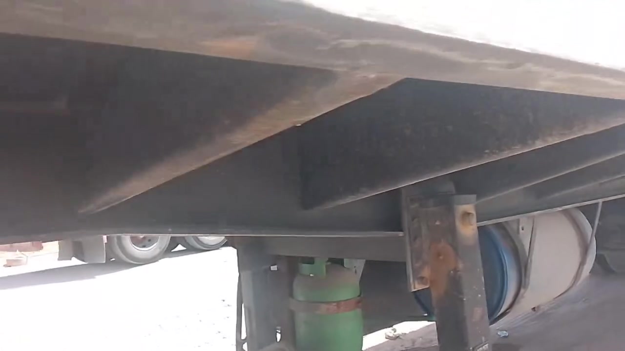 عربانه البيع طول 12.50جناب ام نجمه دناكير 14مربع مكان فلوجة ***********
